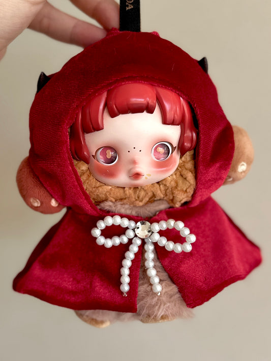 Crimson Pearl Cape – Handmade Duces Fabric Cloak with Pearl Bow (Fits Skullpanda/Art Dolls)