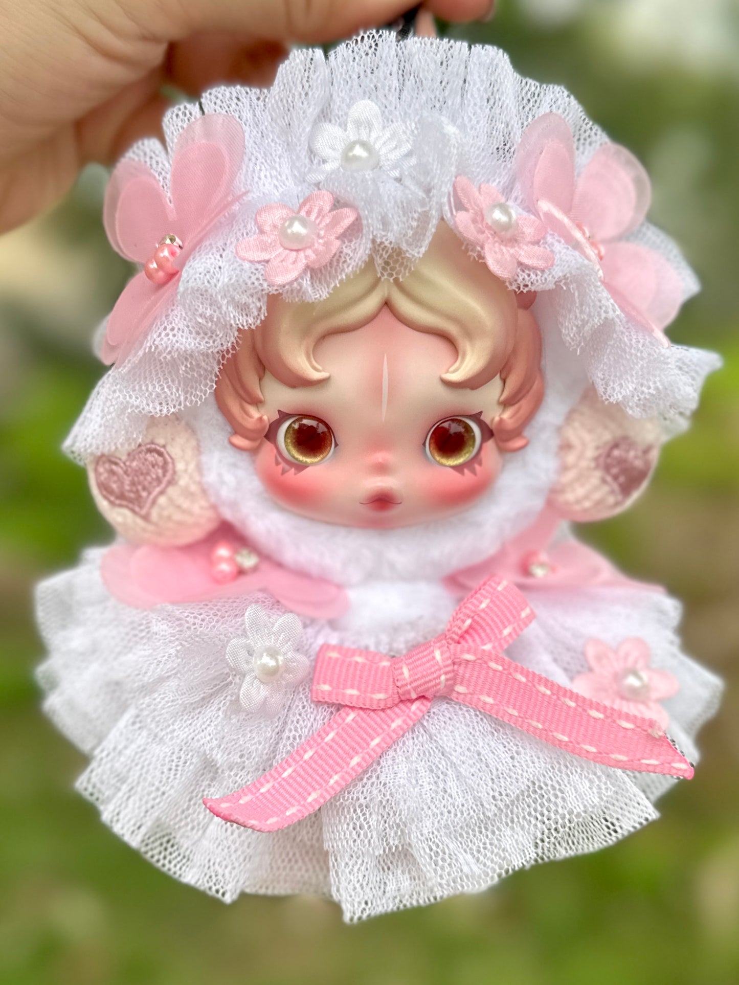 Seraphine – Angelic Lace Dress for Labubu (18–20 cm)